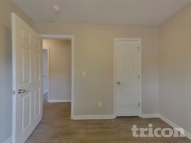 Building Photo - 3543 Arvin Dr