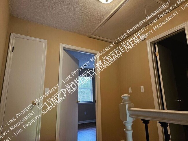 Building Photo - 5364 Haisten Ct
