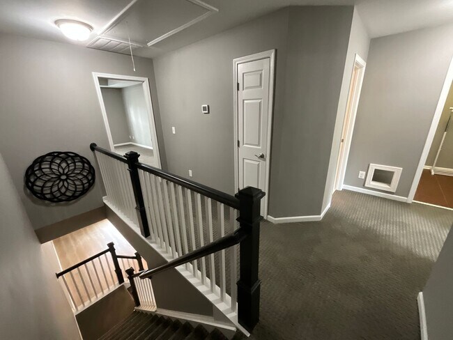 Building Photo - Immaculate 3 bedroom/2.5 bathroom in Tanner Woods!