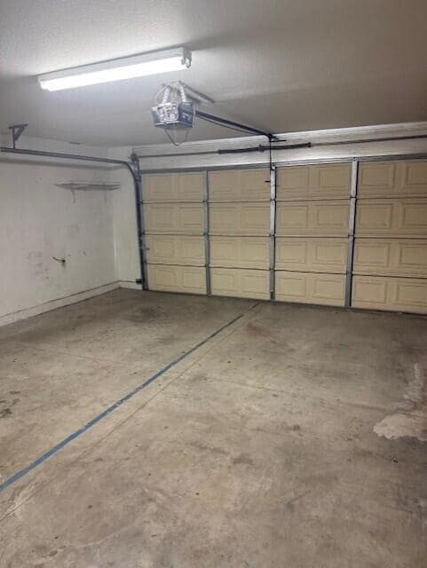 Building Photo - 49084 Violet St