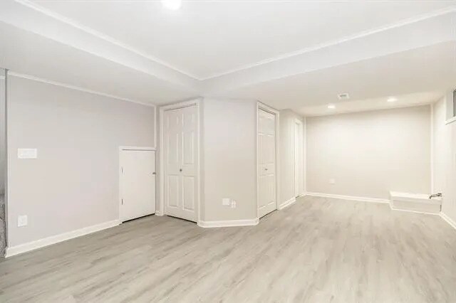 Building Photo - 1205 E Sleepy Hollow Dr
