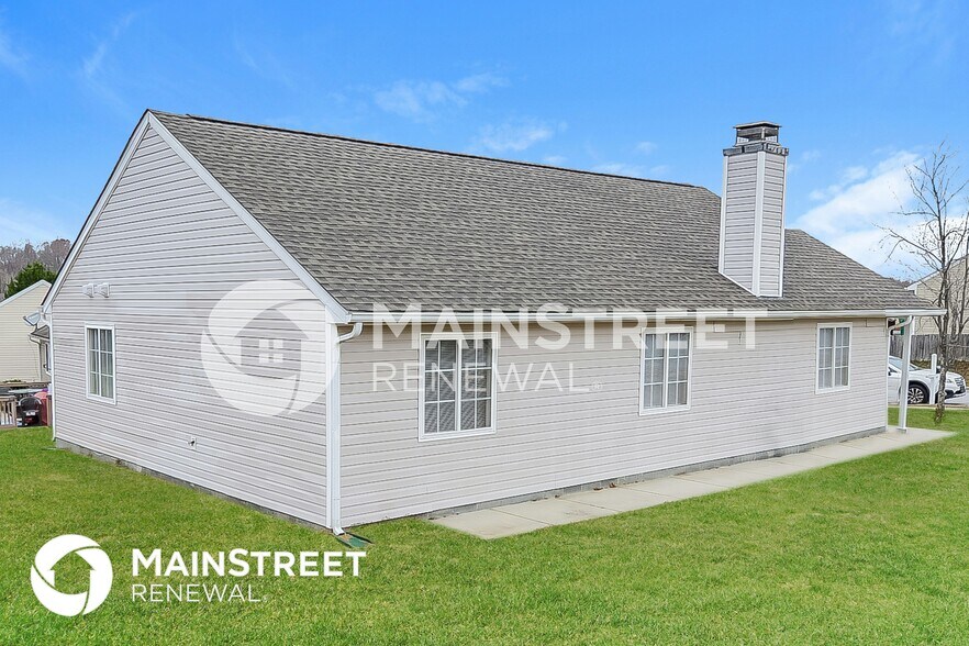 Building Photo - 1703 Shorewell Dr