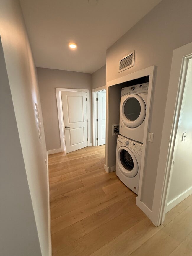 Building Photo - 1650 Commonwealth Ave