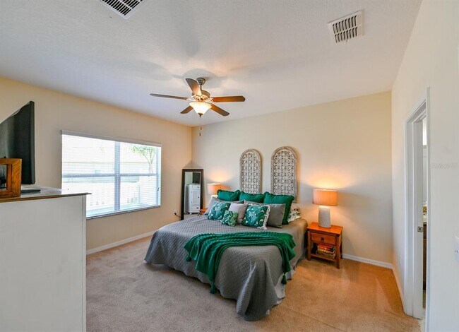 Building Photo - 13529 Crest Lake Dr