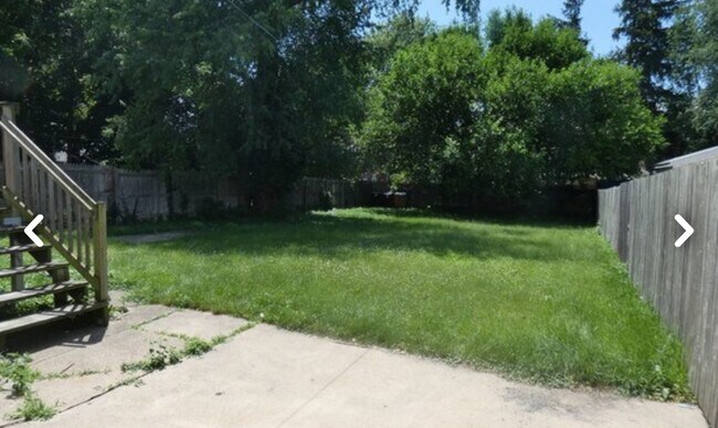 Building Photo - 2315 N Bigelow St