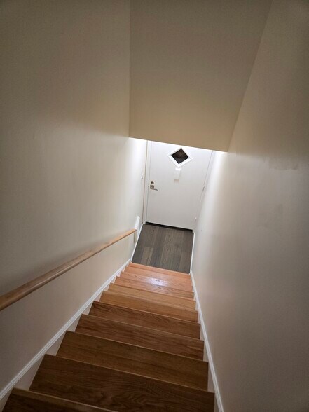 Building Photo - 77 Juniper Rd