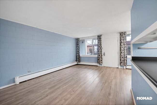 Building Photo - Charming 2BR Condo in Denver