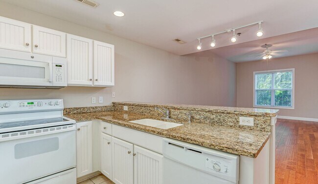 Building Photo - 2 Bedroom 2 Bath Condo in Indigo Hall at Hope Plantation - Johns Island