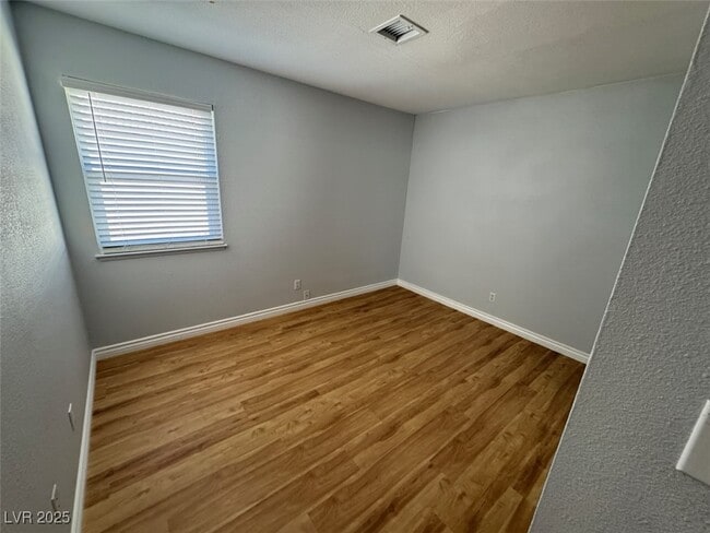 Building Photo - 6429 W Birchcrest Ct