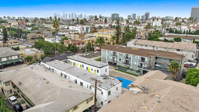 Building Photo - 201 Normandie Ave