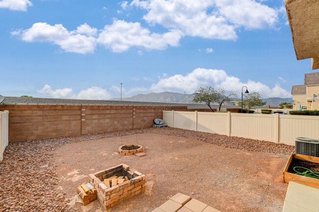Building Photo - 6733 Lookout Lodge Ln