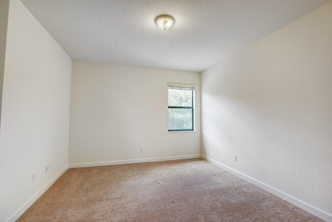 Building Photo - 8979 Gulf Run Way