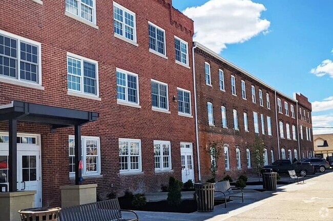 Depot Square Flats pet-friendly apartments located in Downtown Batesville, Indiana 47006.