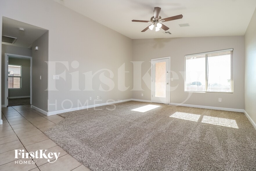 Building Photo - 21621 W Watkins St