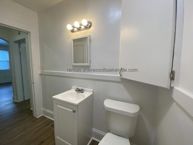 Building Photo - 504 E Atlantic St