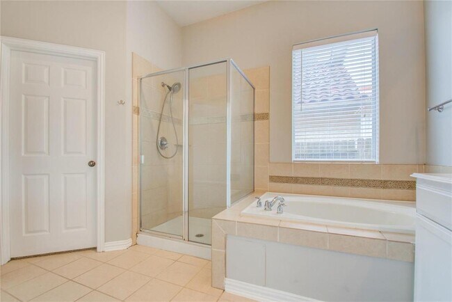 Building Photo - 18015 Darling Point Ct