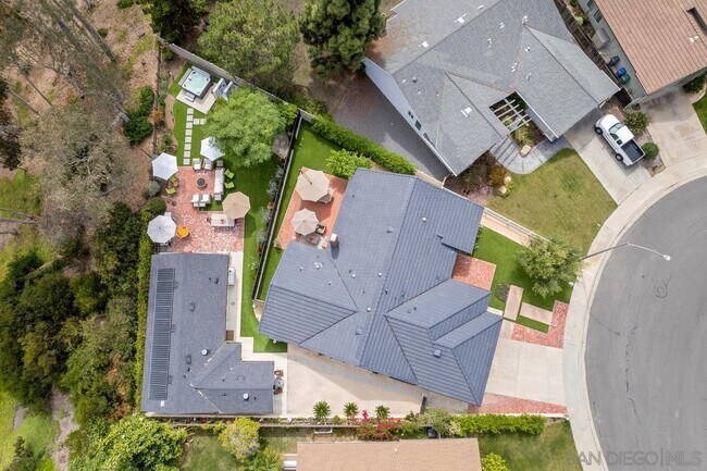 Building Photo - 917 Orchid Way