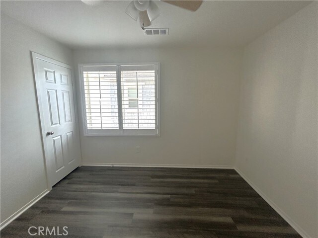 Building Photo - 253 S Vermont Ave