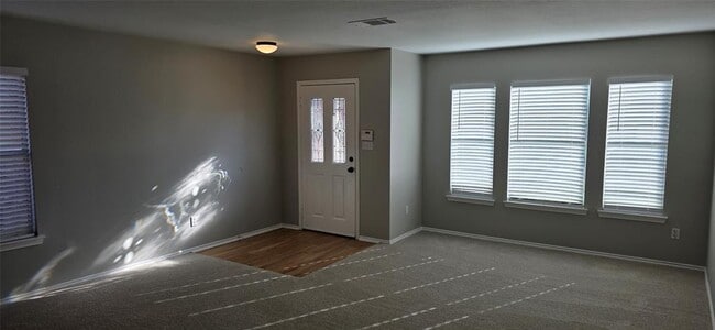 Building Photo - 3037 Bradford Park Dr