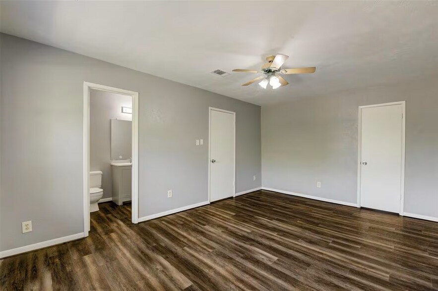 Building Photo - 10107 Sand Pass Ln