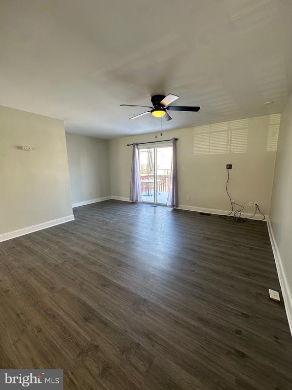 Building Photo - 650 Corsica Ave