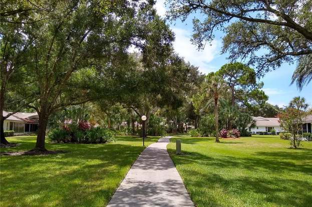 Building Photo - 5810 Garden Lakes Majestic