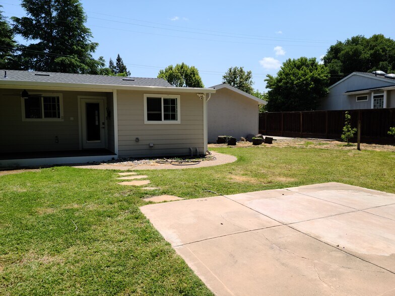 Building Photo - 514 Osborn Ln