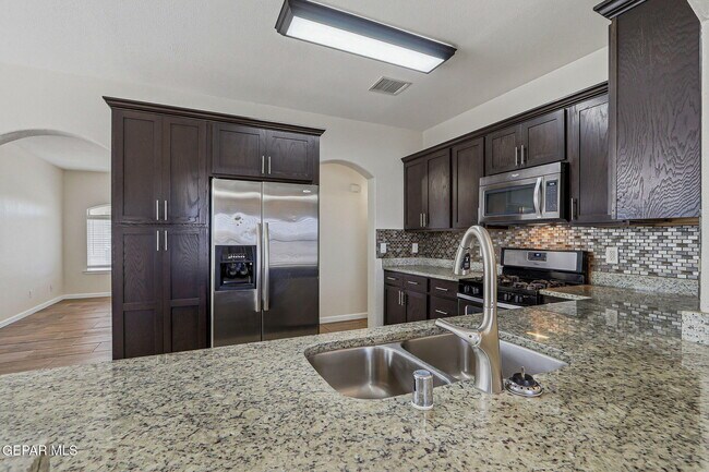 Building Photo - 13709 Paseo Sereno Dr