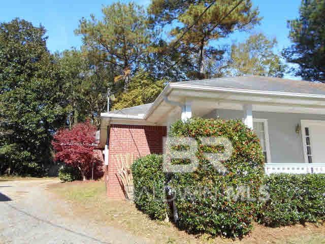 Building Photo - 104 Clay Cir