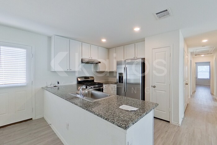 Building Photo - 14318 Calaveras Creek