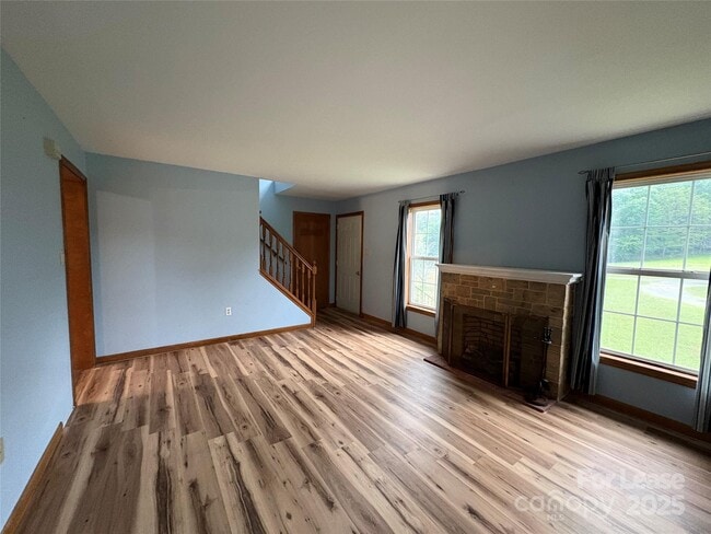 Building Photo - 7200 Strawberry Ln
