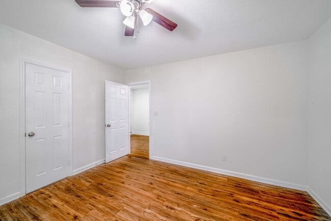 Building Photo - 7815 Encinita Dr