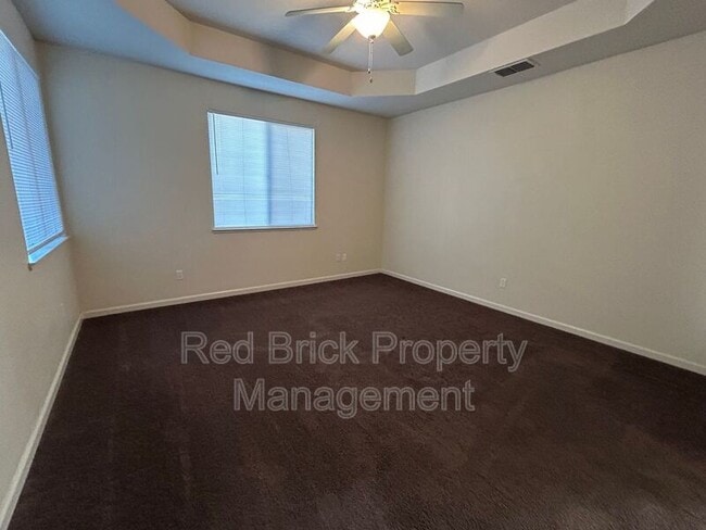 Building Photo - 4450 Mullin Ct