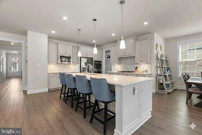Building Photo - 8417 Bald Eagle Ct