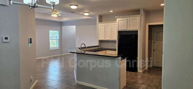 Building Photo - 6402 Williams Dr