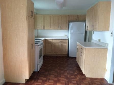 Building Photo - Nuuanu Home - 5 bedrooms, 2 baths House w/carport - Avail 1/5/2026