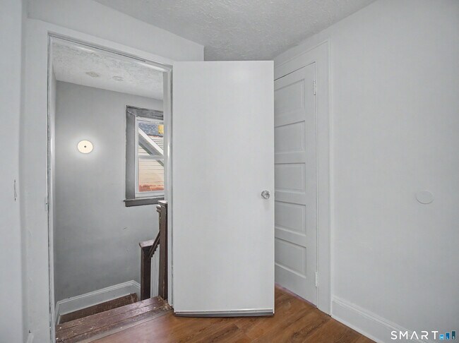 Building Photo - 1872 North Ave