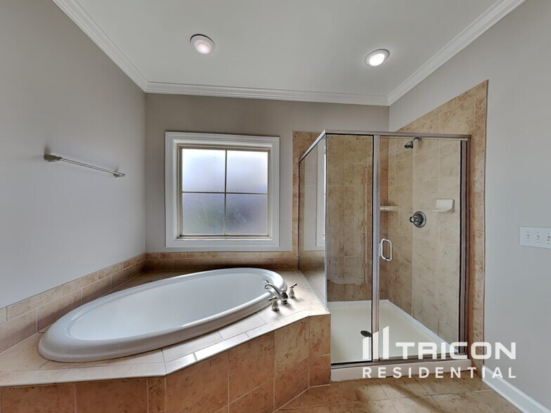 Building Photo - 172 Churchland Dr