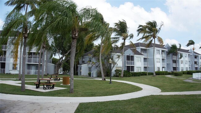 Building Photo - 8600 SW 212th St
