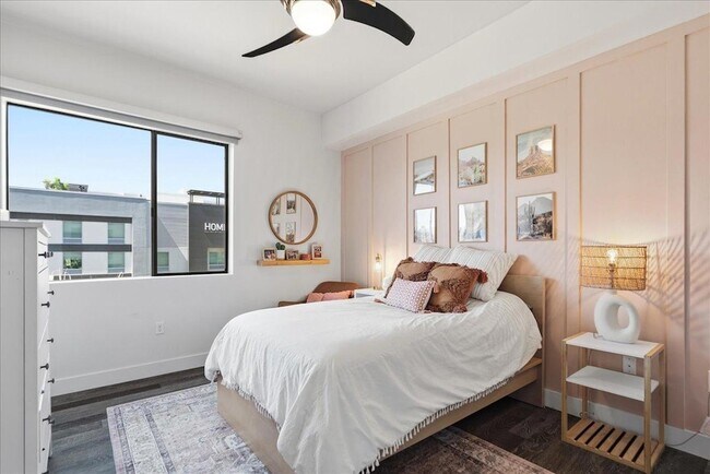 Building Photo - 3131 N Central Ave