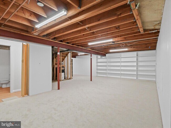 Building Photo - 9715 Ceralene Dr