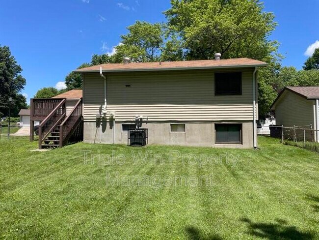 Building Photo - 1464 Monopoly Dr