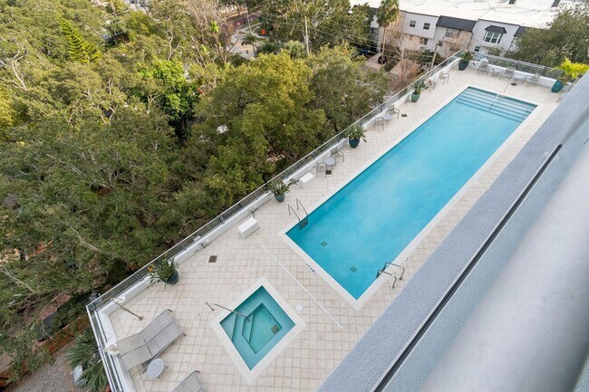 Building Photo - 101 S Eola Dr