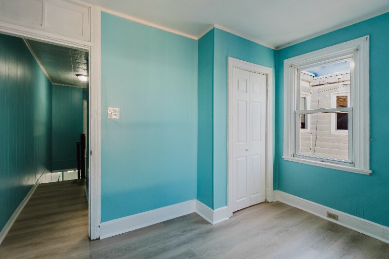 Building Photo - 619 N Lincoln St