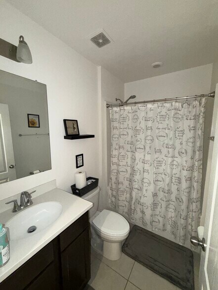 Bathroom - 12259 Chastain St