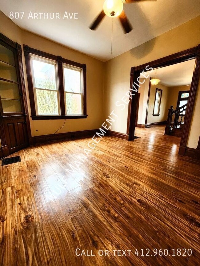 Building Photo - 807 Arthur Ave