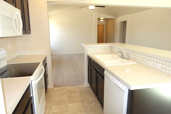 Building Photo - New 3-Bedroom Home in Kuna!