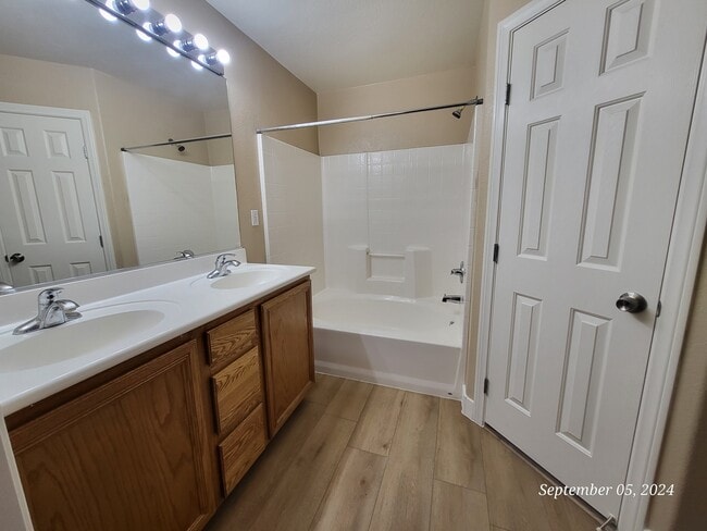 Building Photo - 1041 Big Oak Flat Ct