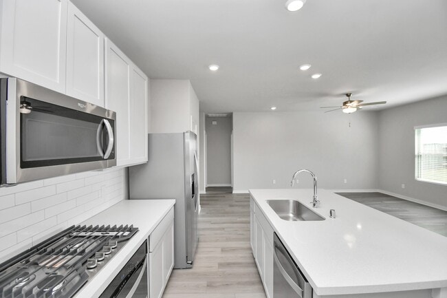 Building Photo - 6702 Arabella Lakes Dr