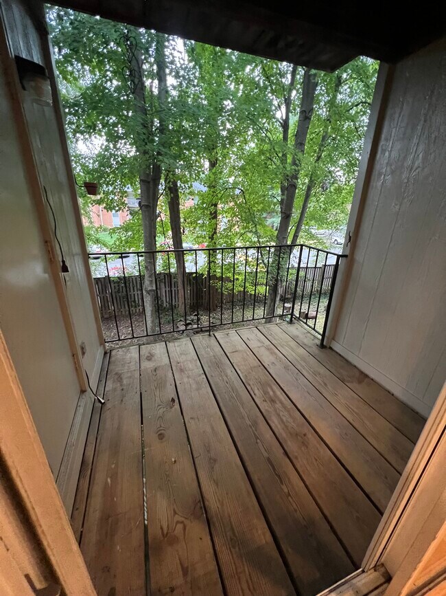 Building Photo - 7754 New Providence Dr